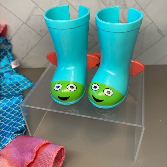 Wellie Wishers American Girl Camille Doll - Picture 5 of 13